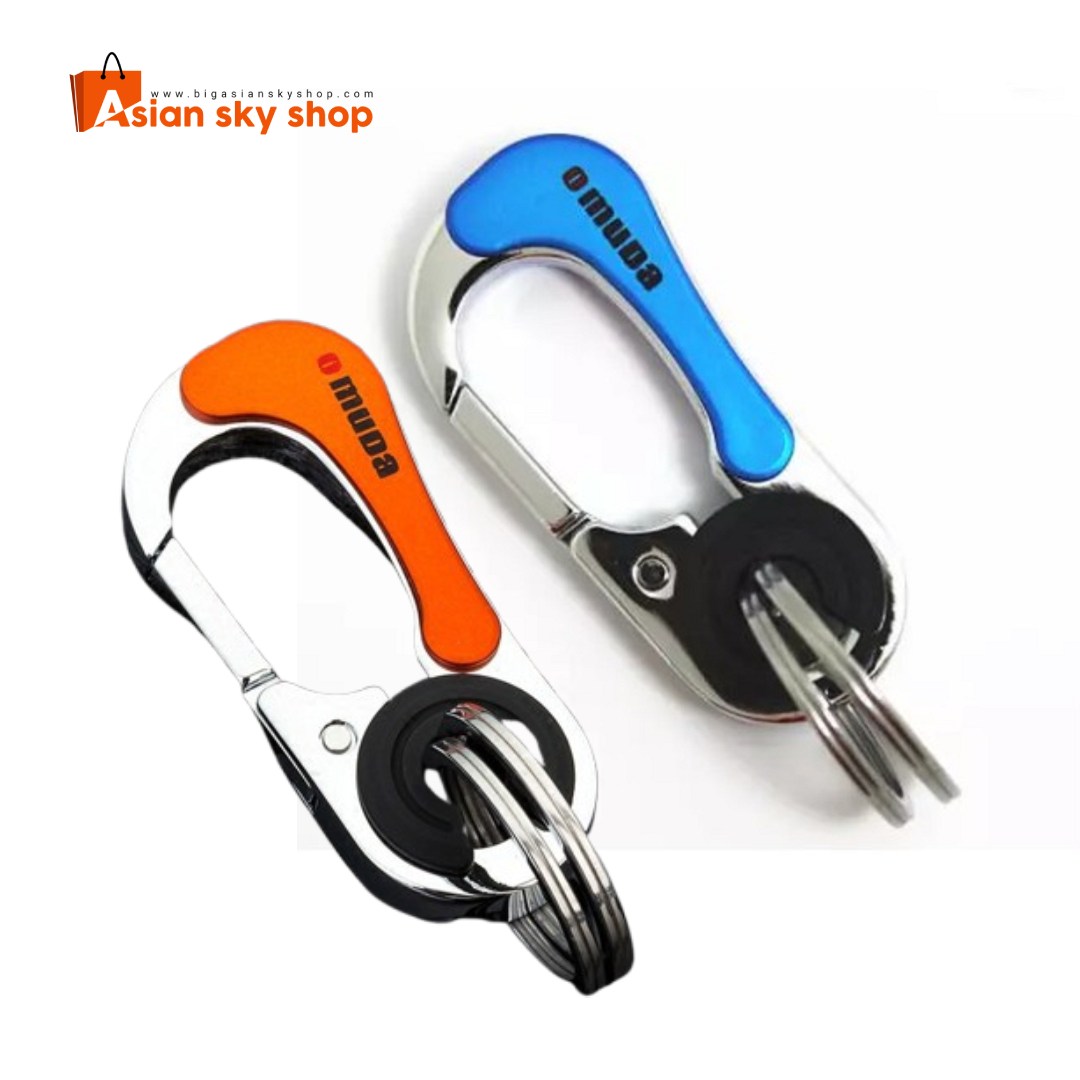 Close-up view of Omuda key holder A3754 hooks and metal finish