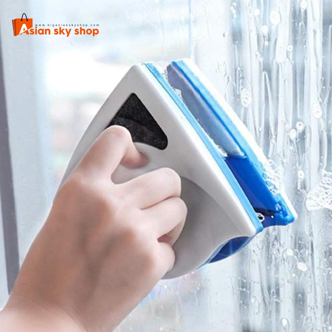 Doublefaced glass cleaner with magnetic design and sponge pads for streak-free window cleaning