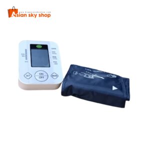PCL JN-163D digital blood pressure monitor LCD screen showing systolic and diastolic readings
